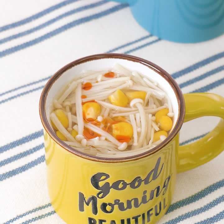 コーンとえのきの中華スープ