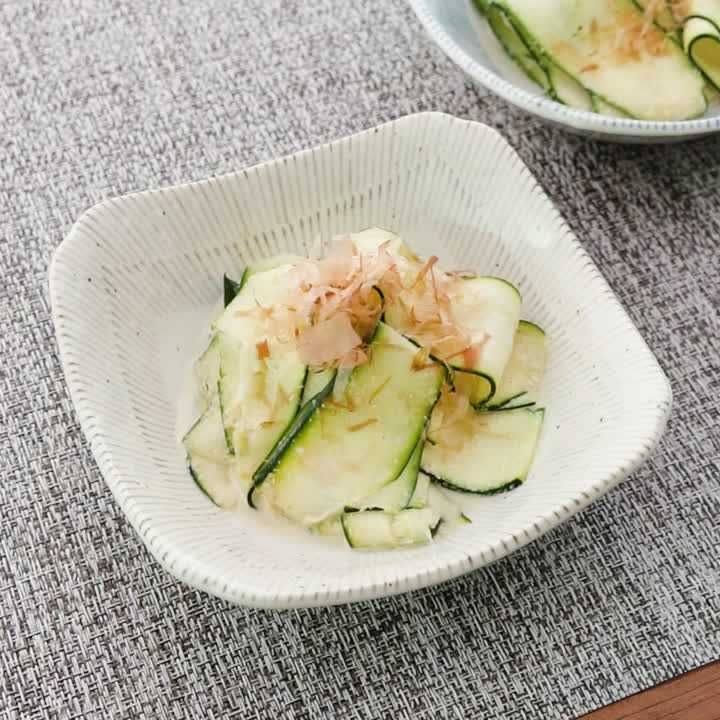 ズッキーニのごまサラダ