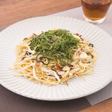 大葉と塩こんぶで作るパスタ 和風アーリオ オリオ ペペロンチーノのレシピ動画 作り方 Delish Kitchen 大葉と塩こんぶで作るパスタ 和風アーリオ オリオ ペペロンチーノのレシピ動画 作り方 Delish Kitchen