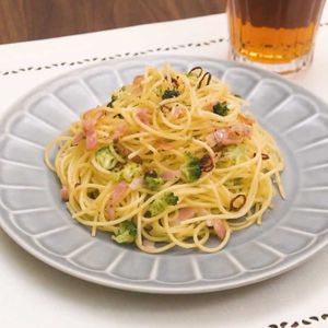 「カリカリベーコンのペペロンチーノ」のレシピ動画
