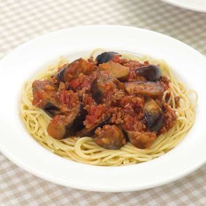 「なすのミートソースパスタ」のレシピ動画