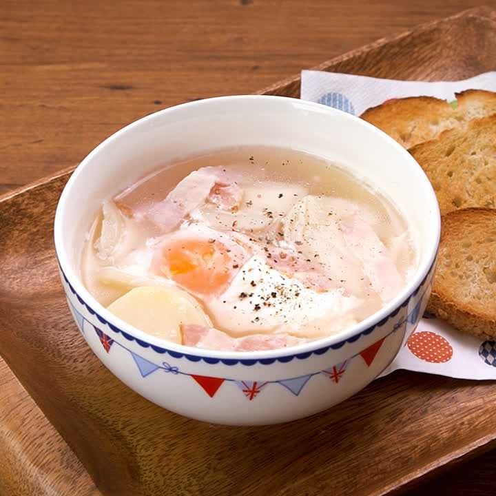 じゃがいもと卵のスープ