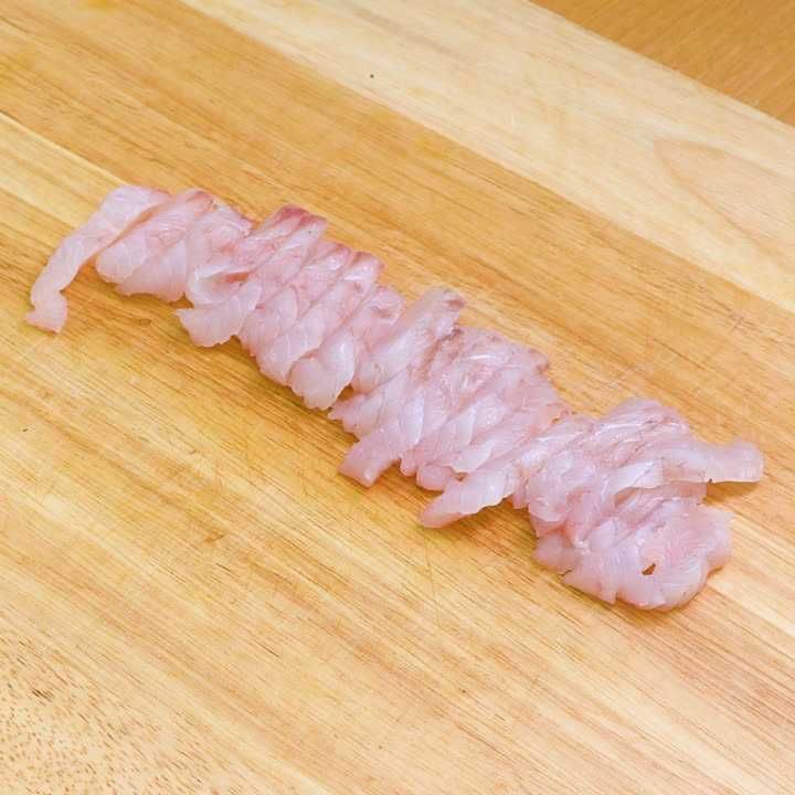 ヒラメの刺身の切り方