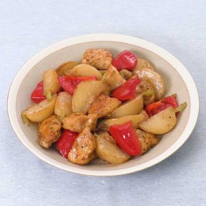 「鶏肉とかぶのゆずこしょう炒め」のレシピ動画