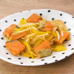 「サケのカレー南蛮」のレシピ動画