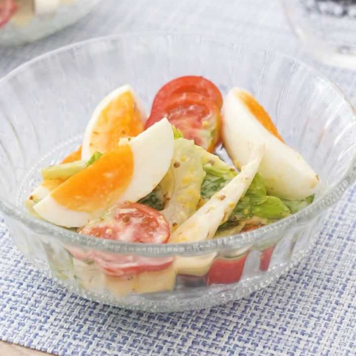 セロリとゆで卵のマスタード和え