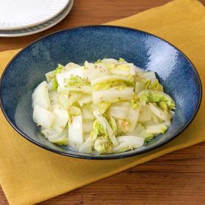「白菜のみそバター炒め」のレシピ動画