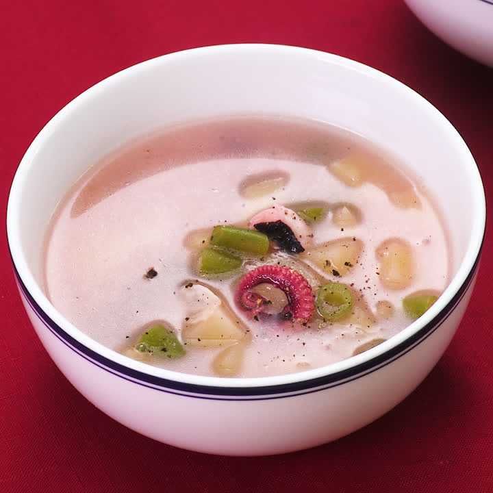 じゃがいもとタコのスープ