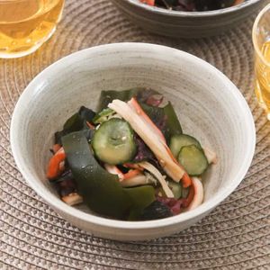 「海藻とかにかまぼこの中華サラダ」のレシピ動画