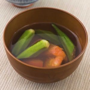「トマトとオクラのお吸い物」のレシピ動画