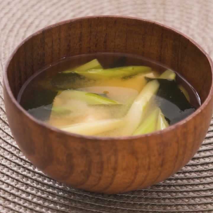 アスパラと豆腐の味噌汁