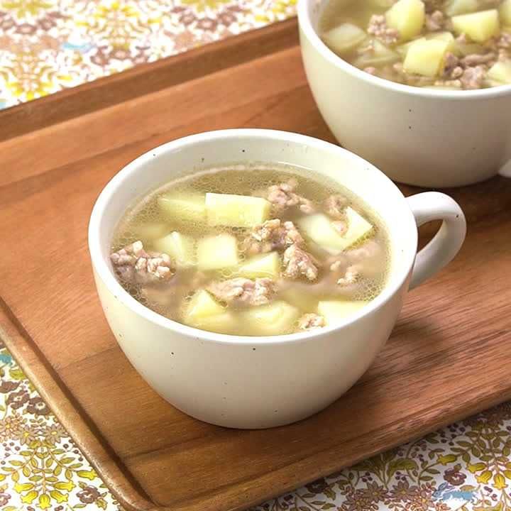 じゃがいもとひき肉のスープ