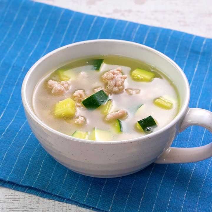 ズッキーニとひき肉のスープ