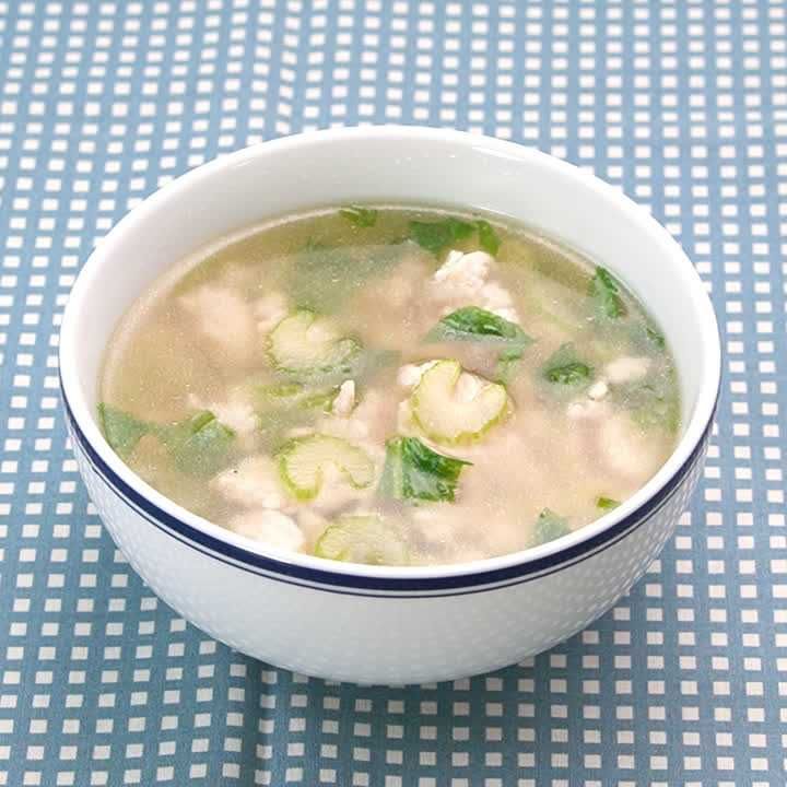 セロリとひき肉のスープ