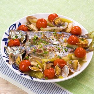 「アジとあさりのアクアパッツァ」のレシピ動画