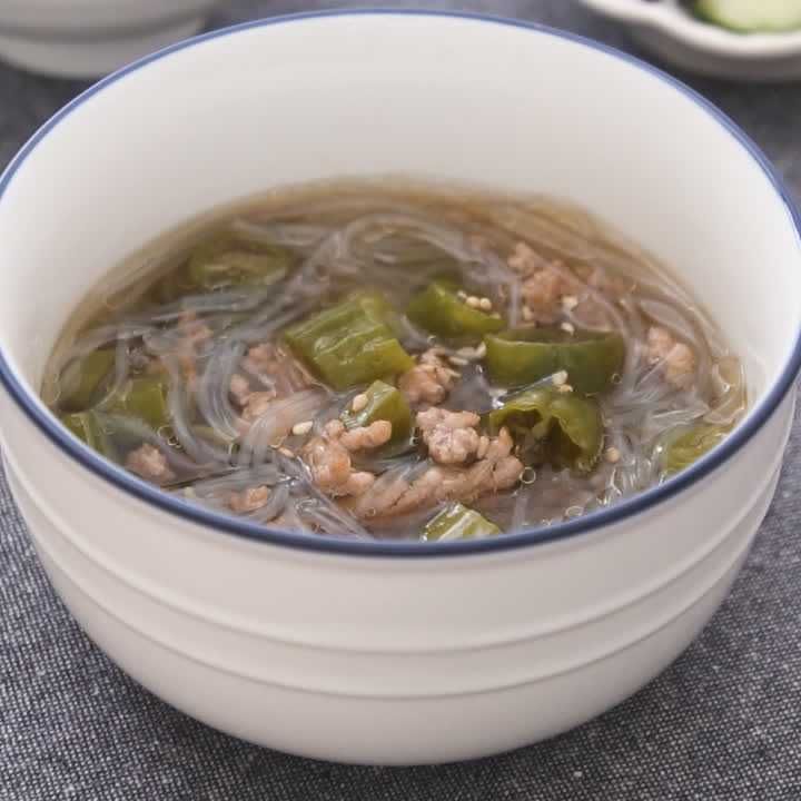 ししとうとひき肉の春雨スープ