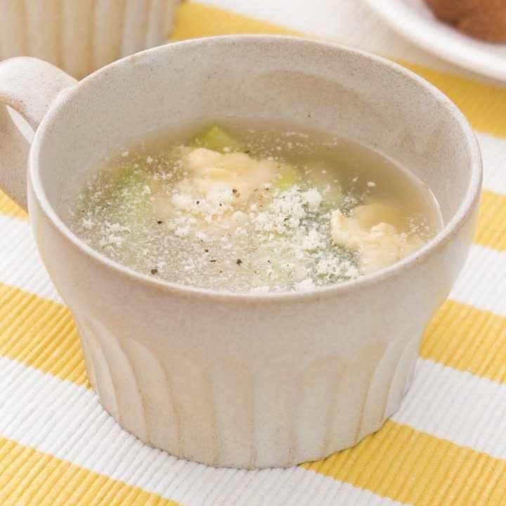 簡単一品 アスパラと卵のコンソメスープのレシピ動画 作り方 Delish Kitchen 簡単一品 アスパラと卵のコンソメスープのレシピ動画 作り方 Delish Kitchen