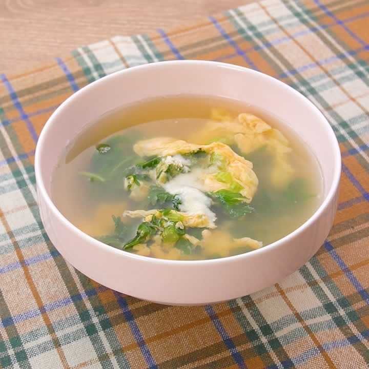 セロリと卵のコンソメスープ