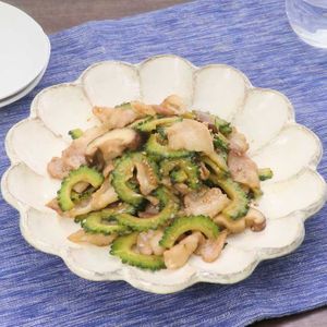 「ゴーヤーと豚肉のオイスター炒め」のレシピ動画