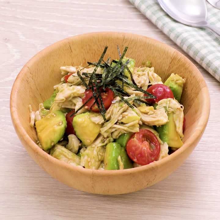 ささみとアボカドの和風サラダ