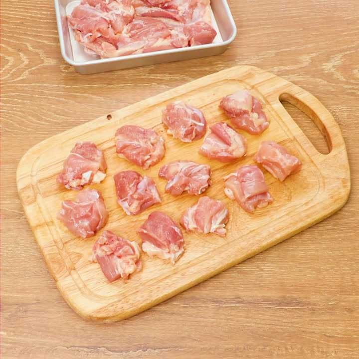 鶏もも肉の一口大の切り方
