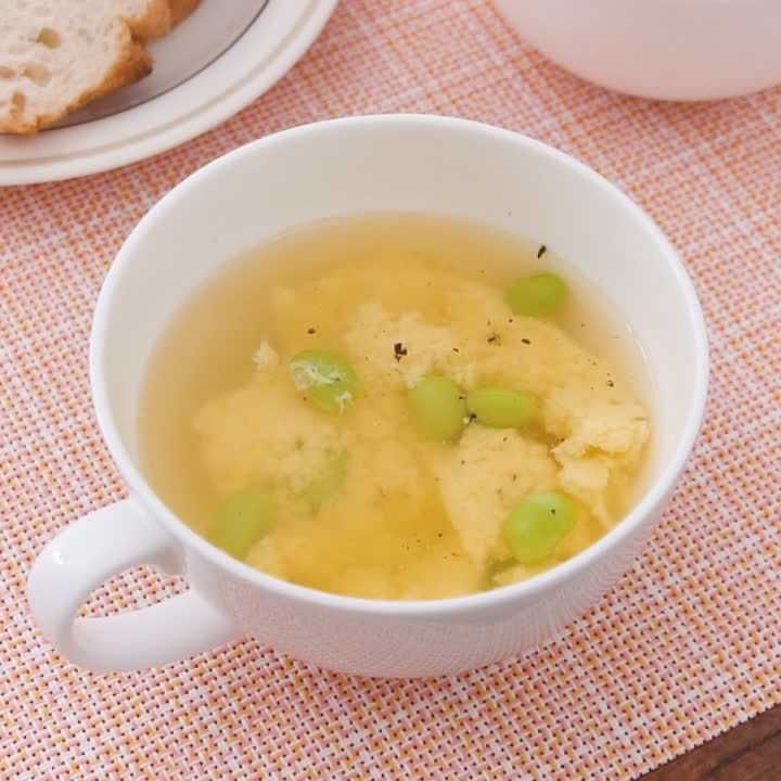 枝豆と卵のコンソメスープ