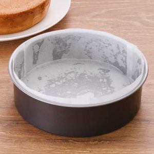 スポンジケーキを型から出す方法