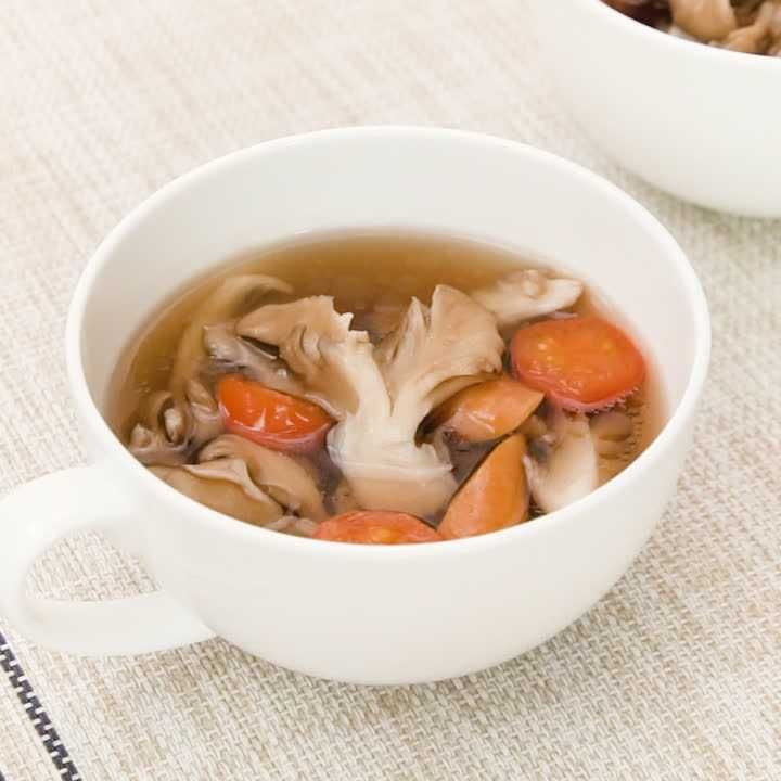 まいたけとミニトマトのコンソメスープ