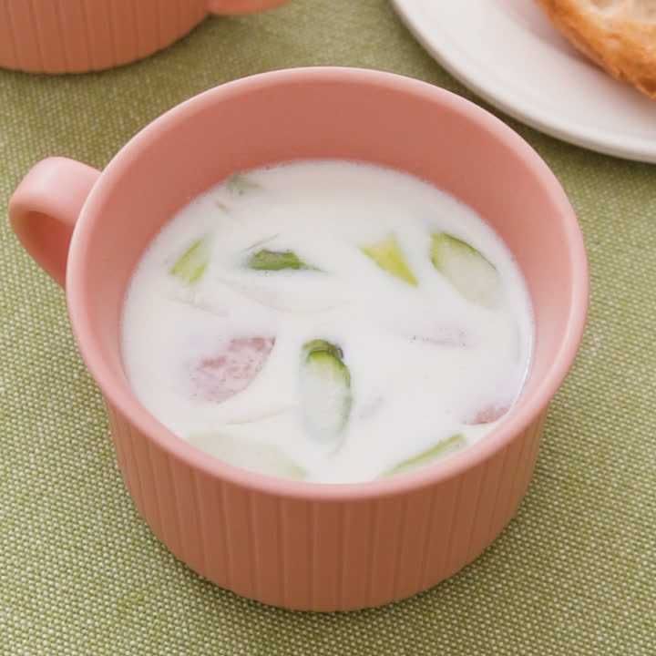 アスパラとソーセージのミルクスープ