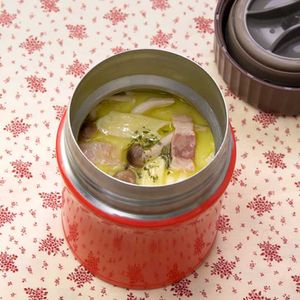 「スープジャーできのこスープパスタ」のレシピ動画