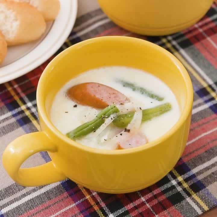 いんげんとソーセージのミルクスープ