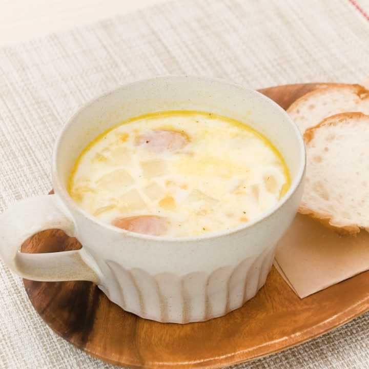 とうもろこしとソーセージのミルクスープ