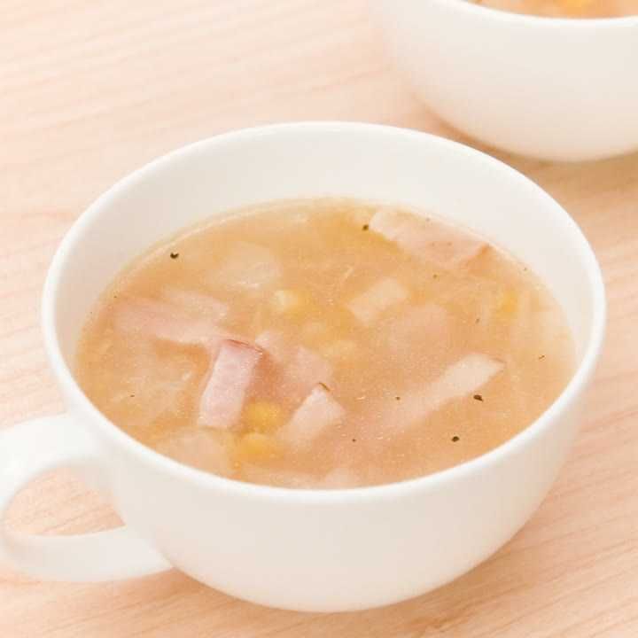 とうもろこしとベーコンのバタースープ