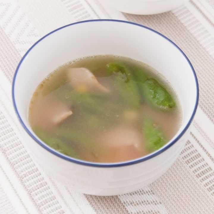 ししとうとベーコンの塩バタースープ