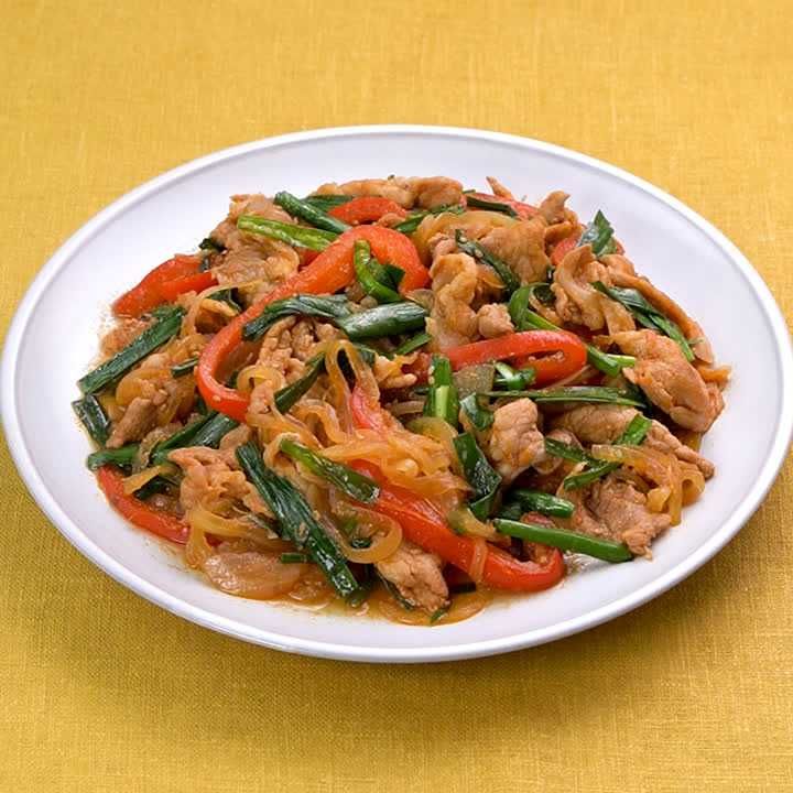 豚こまと赤パプリカのプルコギ風