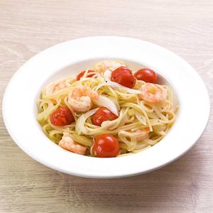 「えびとミニトマトのパスタ」のレシピ動画