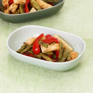 「パプリカと油揚げのおかか和え」のレシピ動画