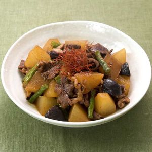 「牛肉と大根のピリ辛煮」のレシピ動画