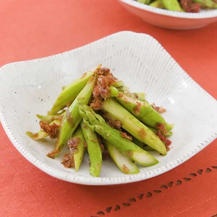 アスパラの梅おかかあえ