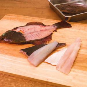 料理の基本 サバの3枚おろしのレシピ動画 作り方 Delish Kitchen