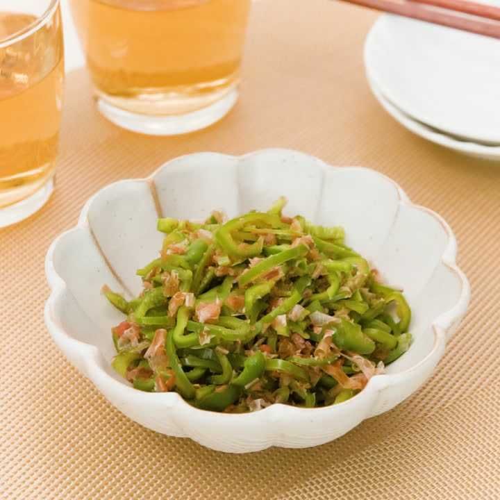 ピーマンの梅おかかあえ