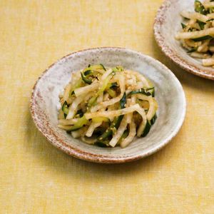 「大根ときゅうりのごま酢和え」のレシピ動画