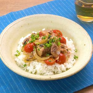 「鯖のトマたま丼」のレシピ動画