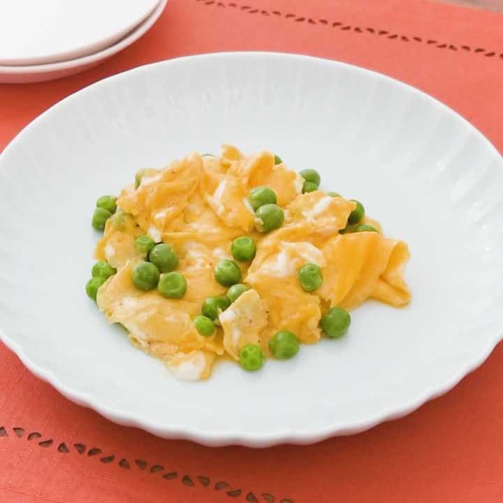 グリーンピースと卵の中華炒め