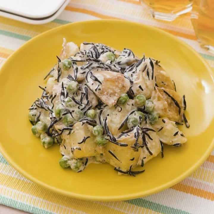 新じゃがいもとひじきのごまマヨあえ
