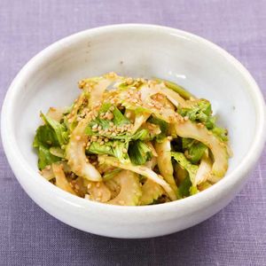 「セロリのごま酢和え」のレシピ動画
