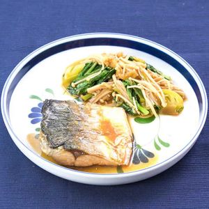 「サバとチンゲン菜のオイスター煮」のレシピ動画