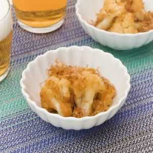 「カリフラワーのおかかバター炒め」のレシピ動画