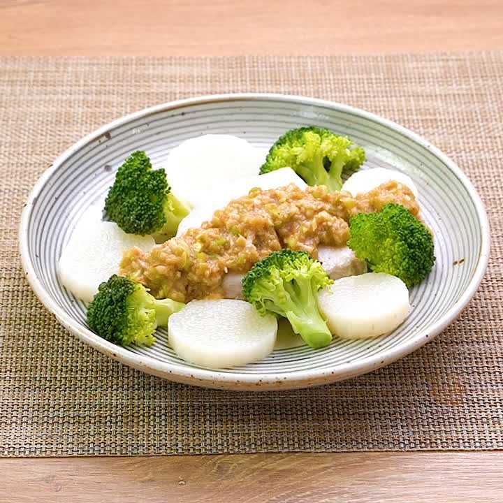 メカジキのふっくら蒸しねぎ味噌だれ