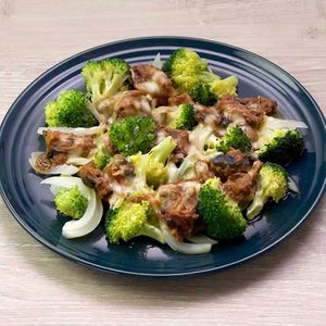 「サバ缶の味噌チーズレンジ蒸し」のレシピ動画